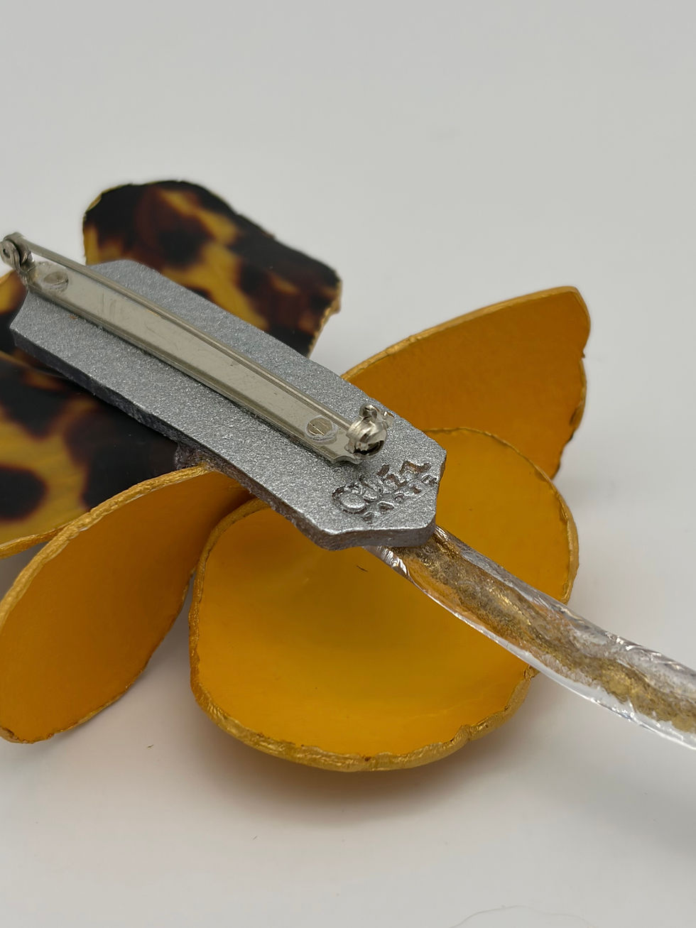 サムネイル： Ciléa Bijoux フランス製 リリーモチーフブローチ