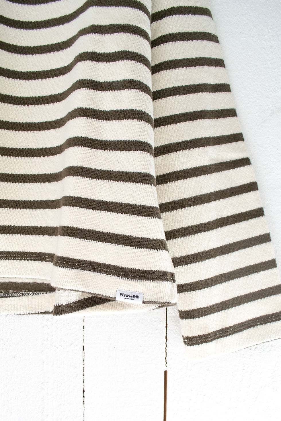 Miniatyrbild: Penn & Ink Sweater Ecru - Brown