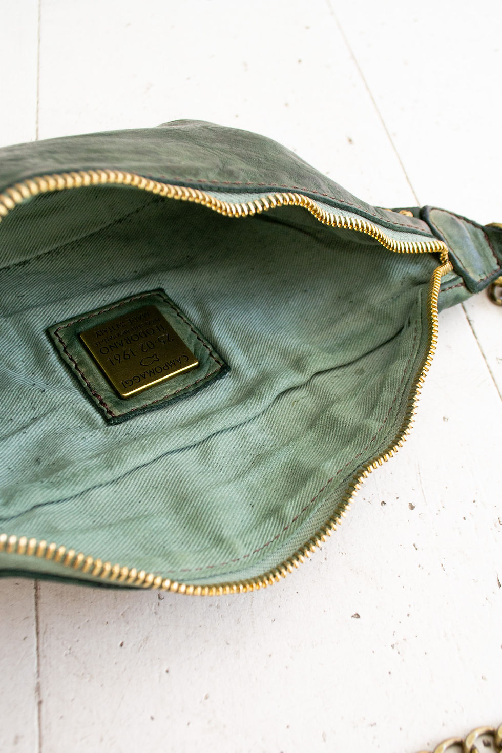 Thumbnail: Campomaggi Mini Bumbag Lago