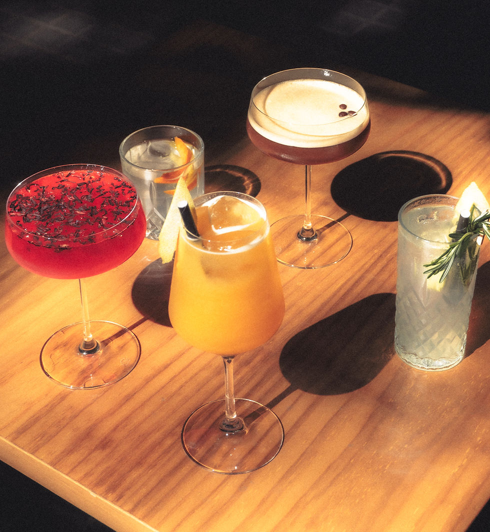 Cóctel Rosa, creación original del bar Rosa Barcelona