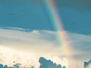 무지개와 엘리자베스 2세 여왕의 죽음에 대한 성경적 의미