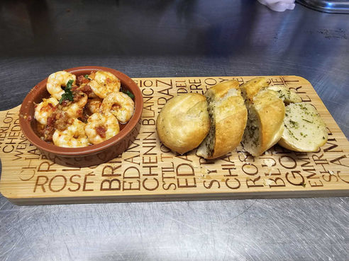 Starter - prawn cocktail and garlic bread