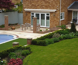 garden design with a pool by P & G Landscapes & Design