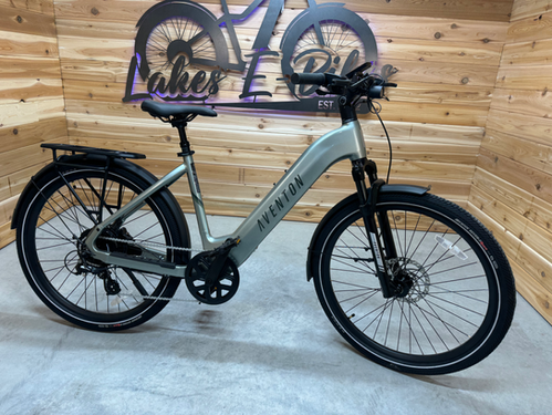 自転車 aventon file.png