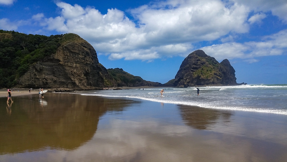 Piha beach auckland new zealand