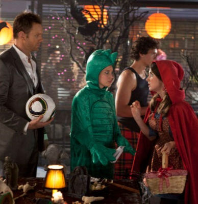 Community college S2 E6 "Epidemiology"