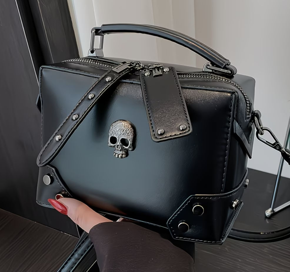 Gothic / punk shoulder / handbag with skull decoration and studs (#011)
