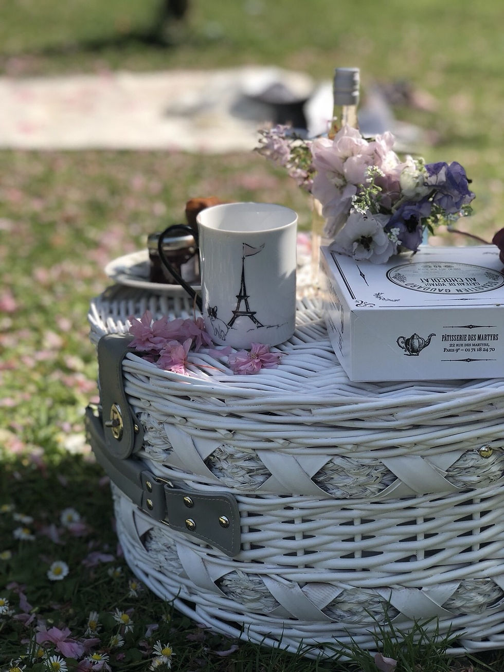 Thumbnail: Fall in love with France Picnic Basket