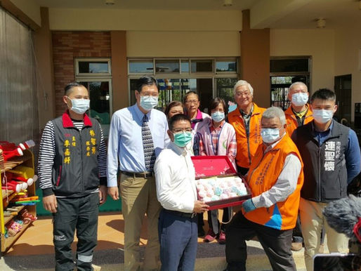 宜蘭縣肢體障礙者協會發起防疫手工皂捐贈行動前往宜蘭市立幼兒園進行防疫物資捐贈展示圖