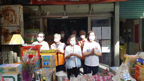 林姿妙縣長與協會成員一同敬香祈願