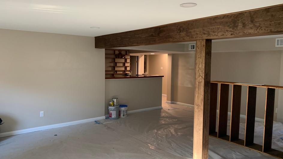 Neutral colors with wood accents and bright lighting