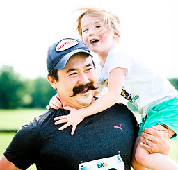 photo_ft_news_fist bump 5k-6_20210710.jpg