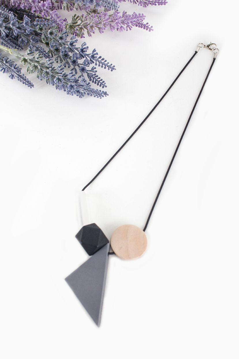 Thumbnail: Velda Geometric Necklace Grey