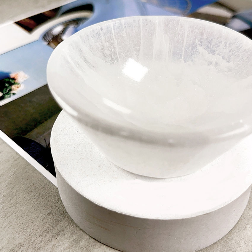 Thumbnail: Morocco Selenite Charging Bowl V10