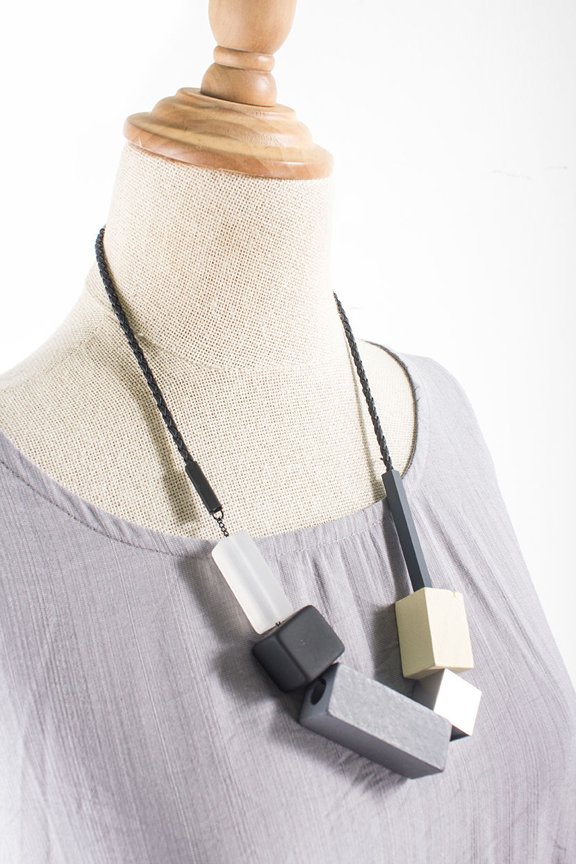 Thumbnail: Gizur Color Block Top Grey