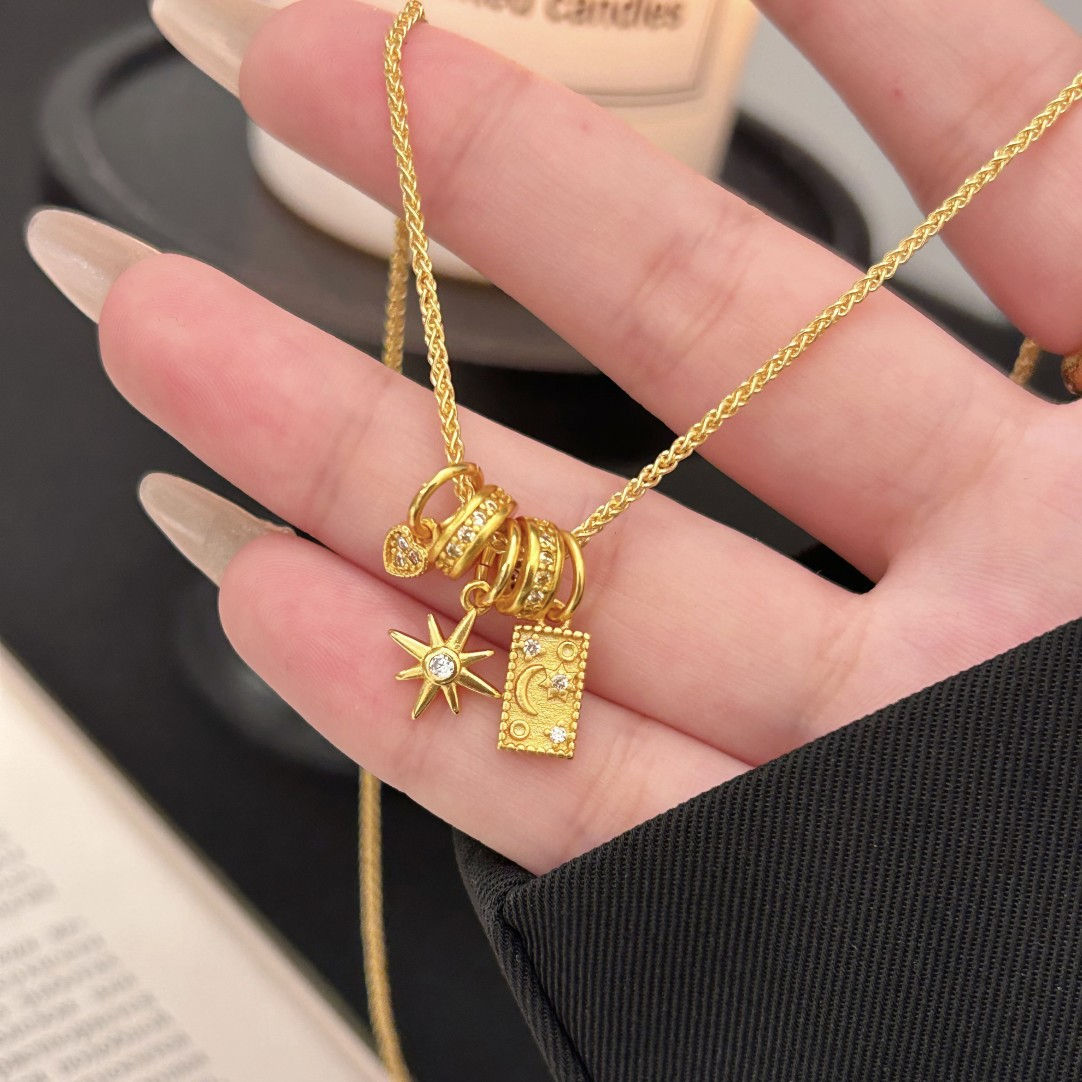 Sunflower embellished heart-shaped pendant necklace