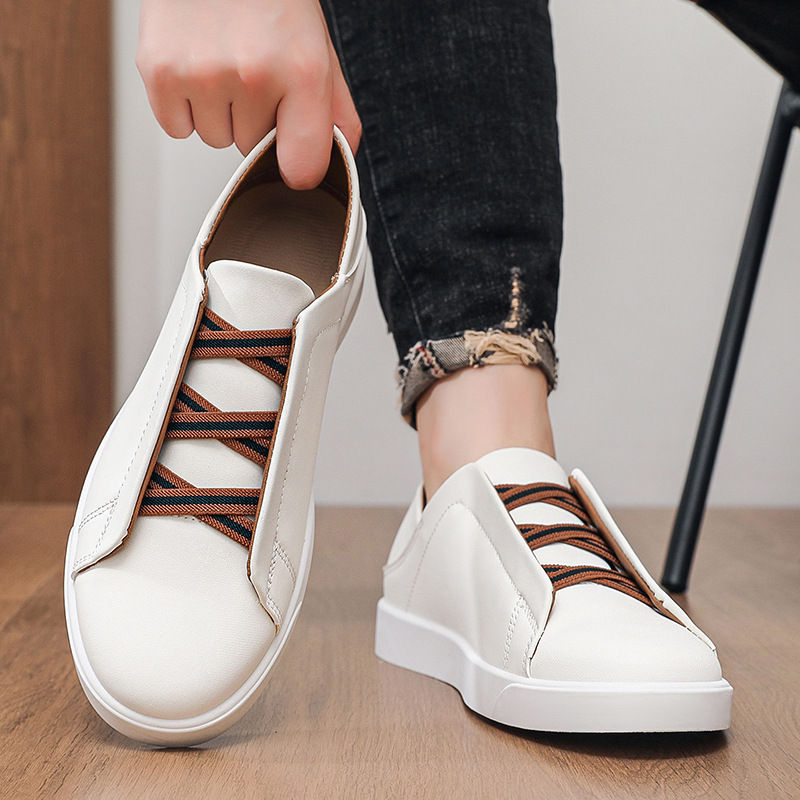 Thumbnail: Mens Leather Casual Sneakers