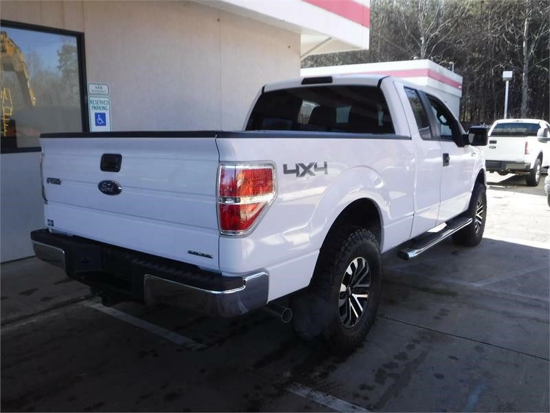 Thumbnail: 2013 Ford F150 Super CAB - Four-Door Pickup in White