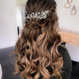 Mobile Hair and Makeup