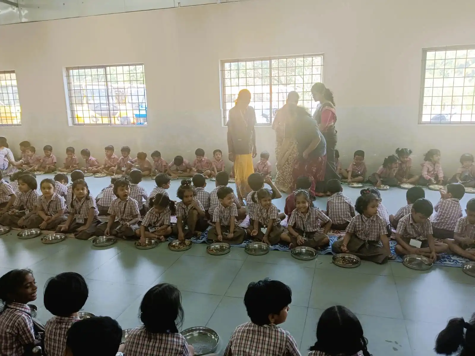 Aradhana of Sri Sri Vishwesha Theertha Swamiji at Vidyodaya Public School