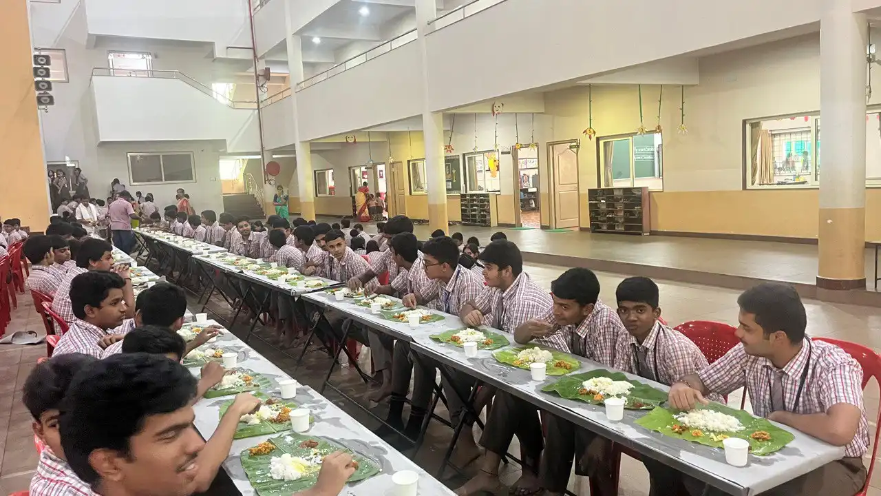 Vidyodaya Public School Udupi Aradhane Sri Sri Vishwesha theertha Swamiji pejawara matha