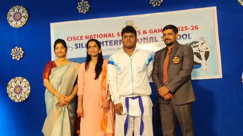 Vidyodaya Students Winning Karate Medals