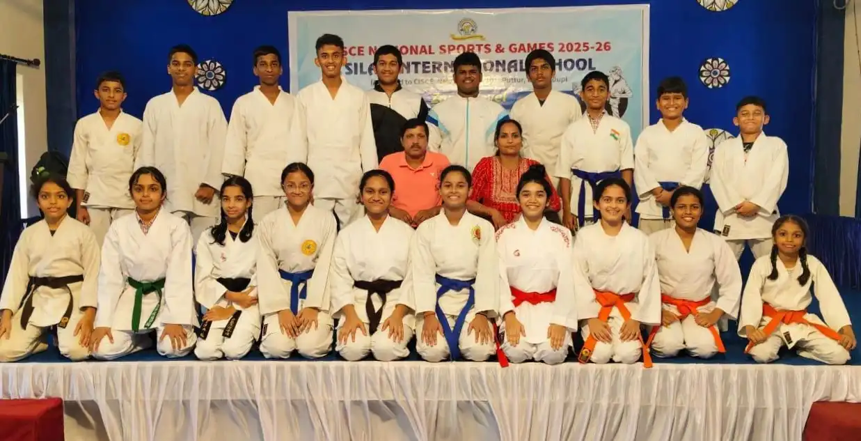 Vidyodaya Students Winning Karate Medals