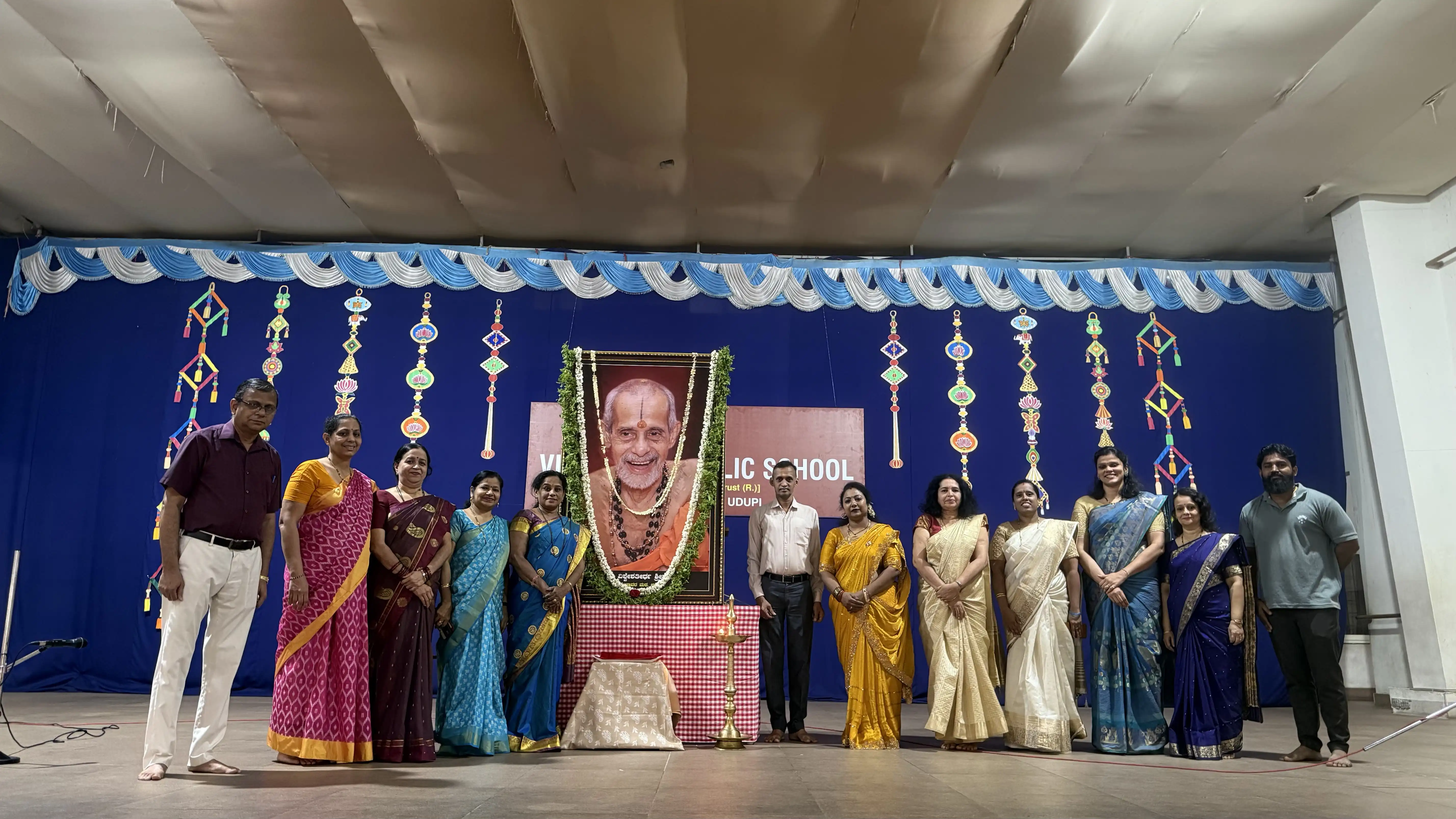 Prathah Smaraniya Sri Sri Vishwesha Theertha Swamiji Aradhana