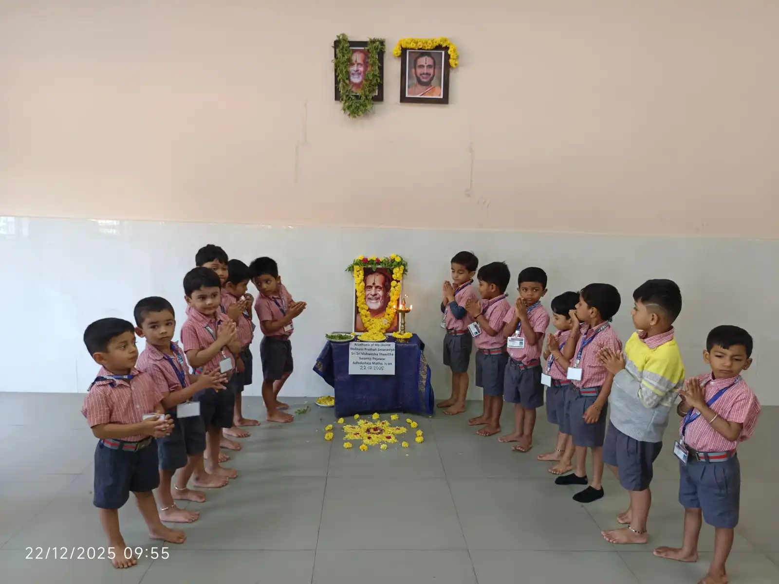 Aradhana of Sri Sri Vishwesha Theertha Swamiji at Vidyodaya Public School