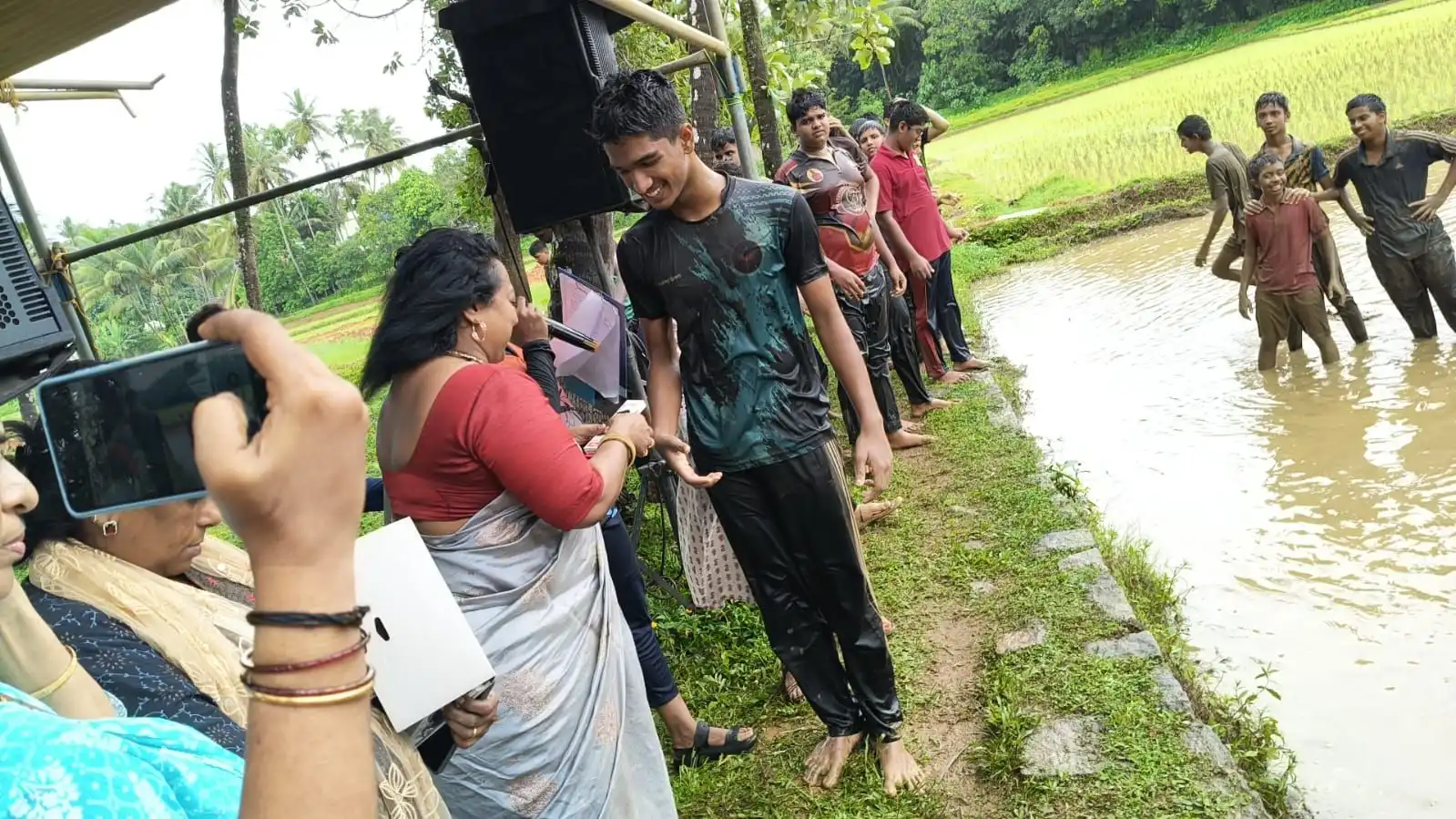 Educational agricultural visit by Vidyodaya students