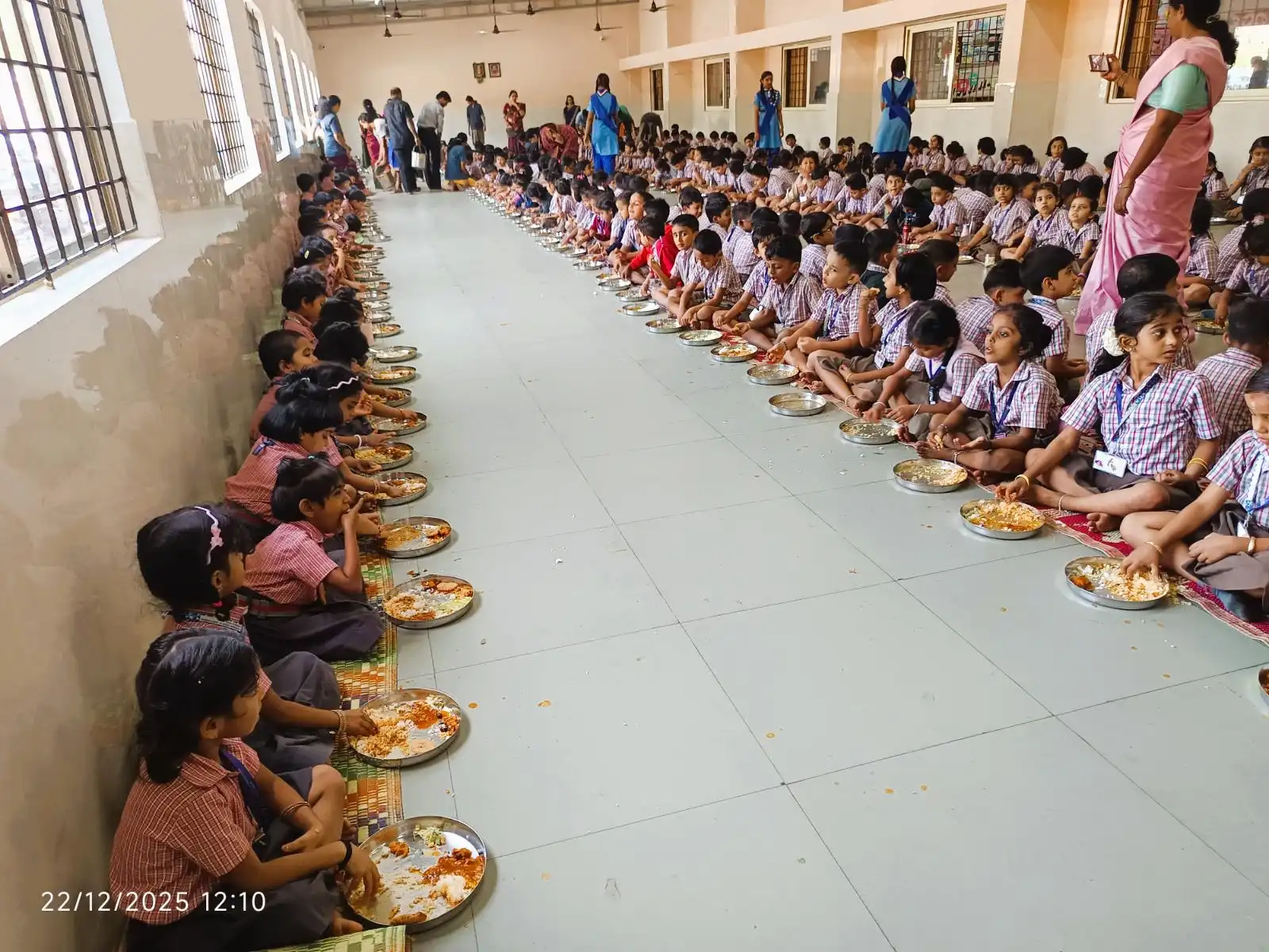Aradhana of Sri Sri Vishwesha Theertha Swamiji at Vidyodaya Public School