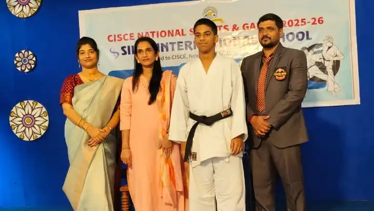 Vidyodaya Students Winning Karate Medals