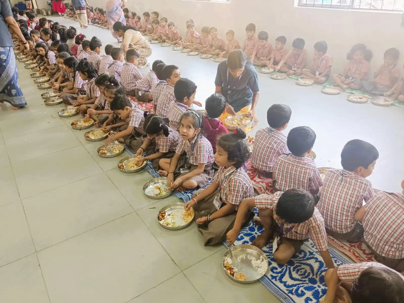 Aradhana of Sri Sri Vishwesha Theertha Swamiji at Vidyodaya Public School
