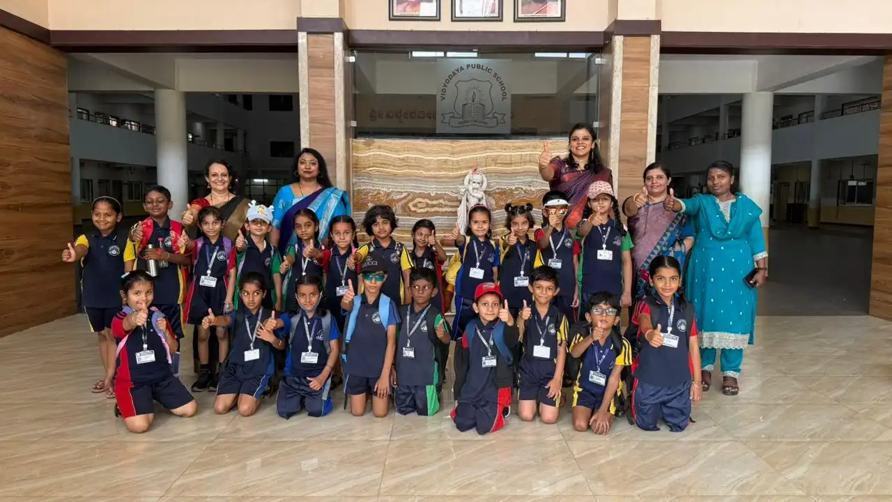 Jolly Ride 2026 – Classes I and II Enjoy Memorable Outing at Vidyodaya Public School