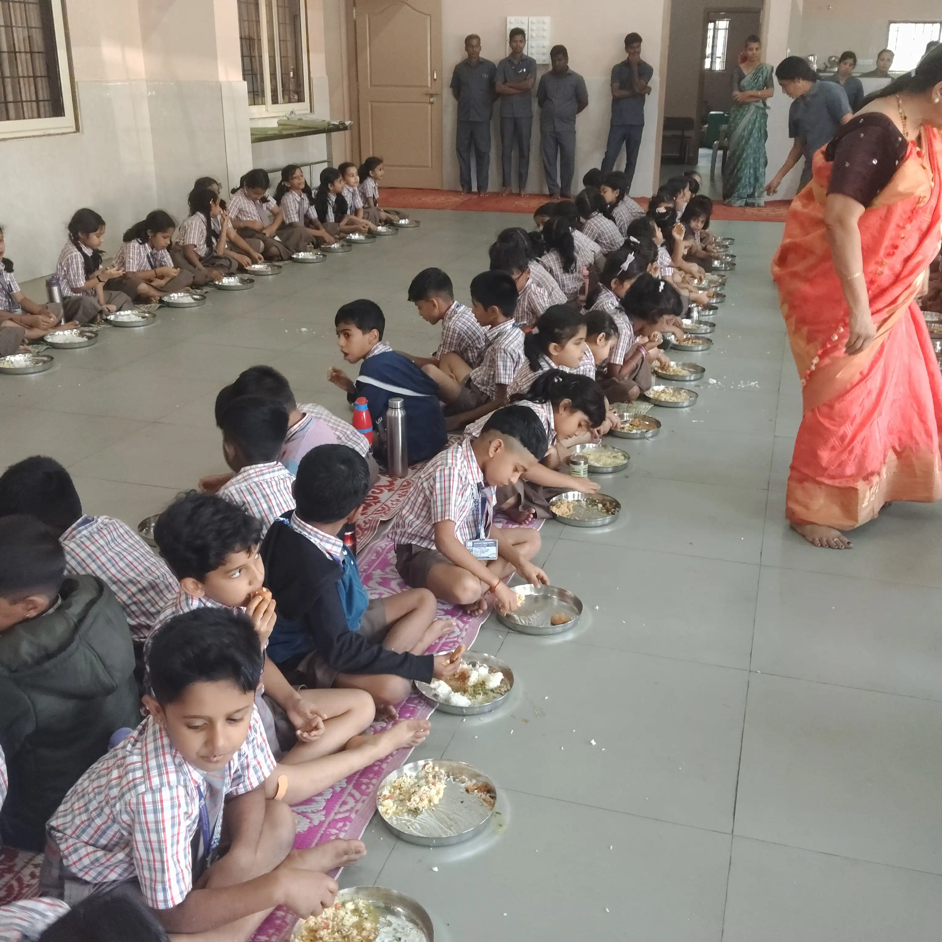 Aradhana of Sri Sri Vishwesha Theertha Swamiji at Vidyodaya Public School
