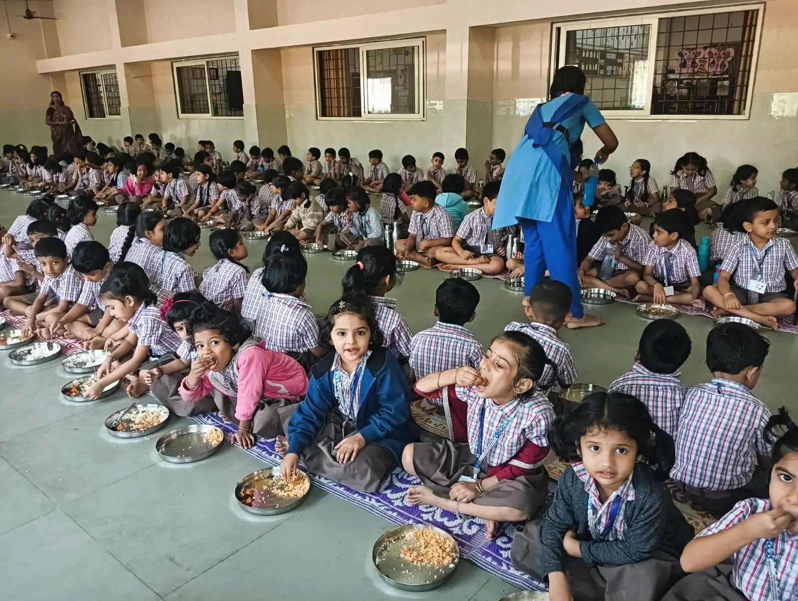 Aradhana of Sri Sri Vishwesha Theertha Swamiji at Vidyodaya Public School