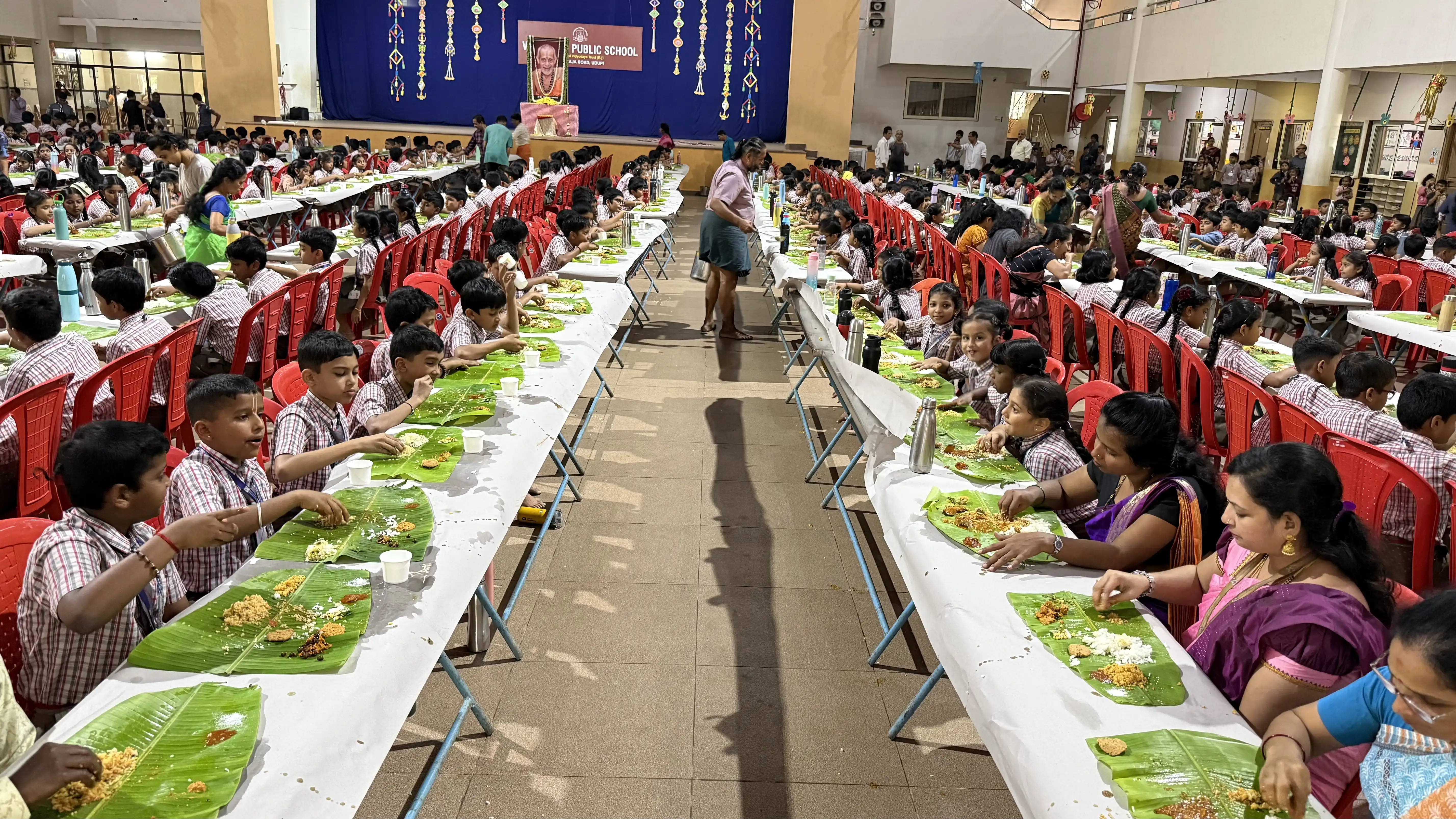 Prathah Smaraniya Sri Sri Vishwesha Theertha Swamiji Aradhana