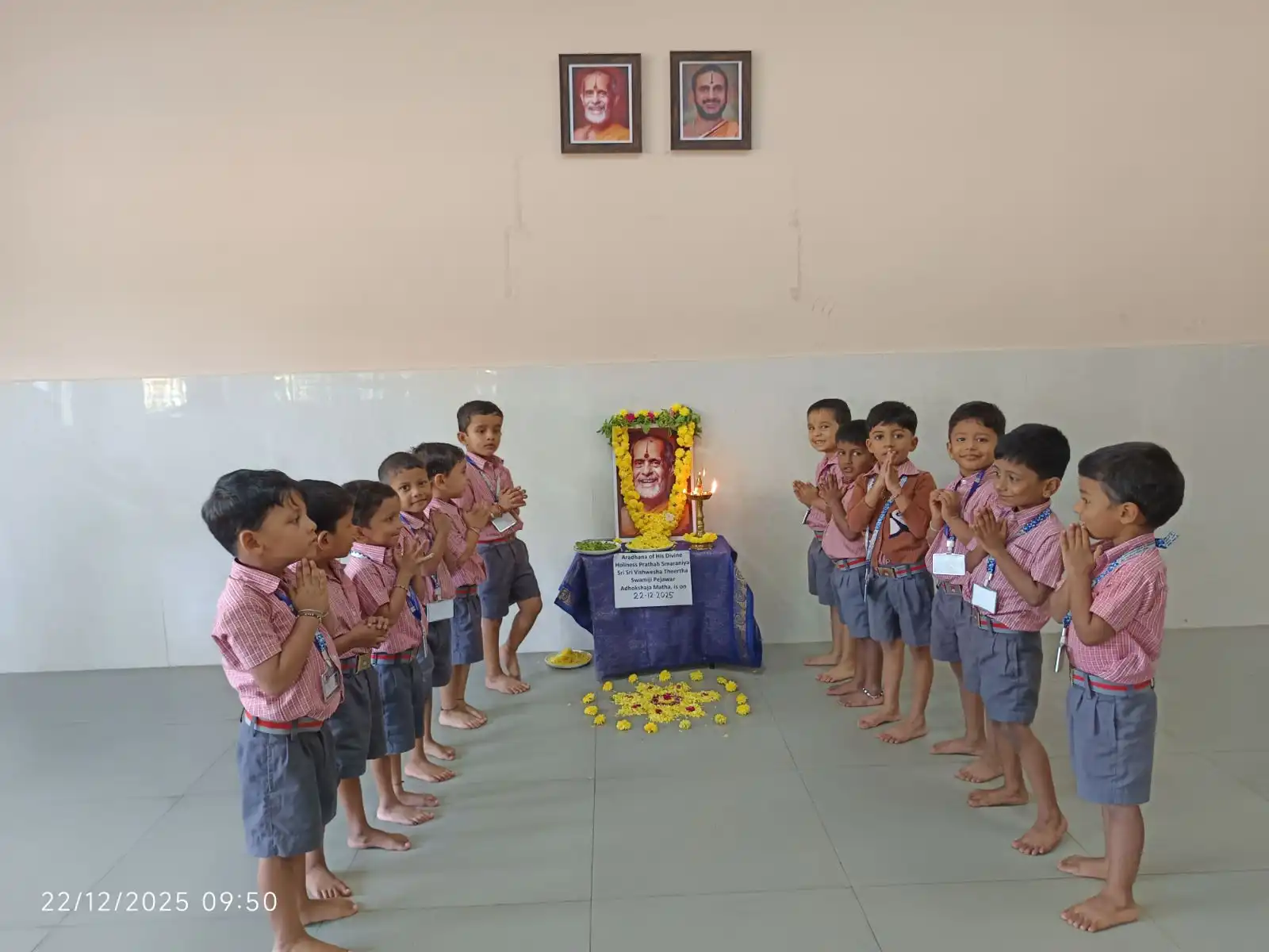 Aradhana of Sri Sri Vishwesha Theertha Swamiji at Vidyodaya Public School