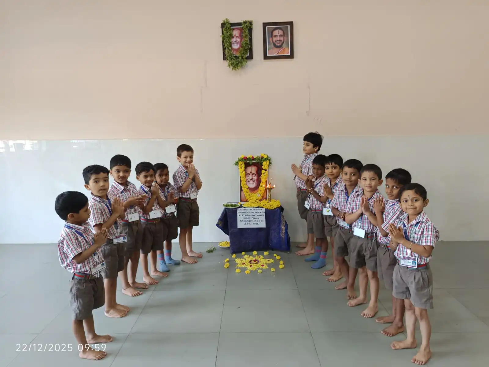 Aradhana of Sri Sri Vishwesha Theertha Swamiji at Vidyodaya Public School