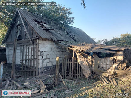 Houses were damaged by Russian shelling in Velikomykhailivka