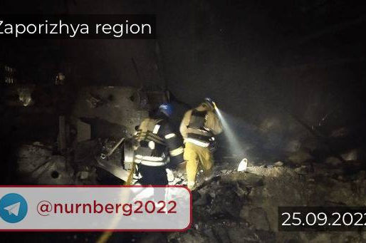 В результате ночного обстрела возник пожар на одном из предприятий Запорожья