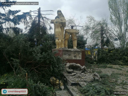 Russian troops defeated another monument