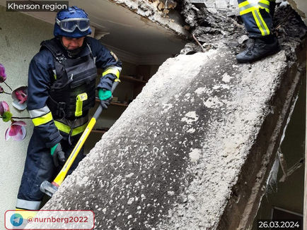 The occupiers destroyed a high-rise building and 2 private houses in the Kherson region