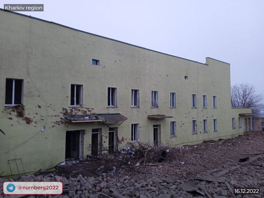Оккупанты ударили ракетами по центральной больнице в Купянске