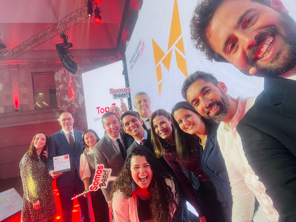 selfie de celebração equipa Mind Source