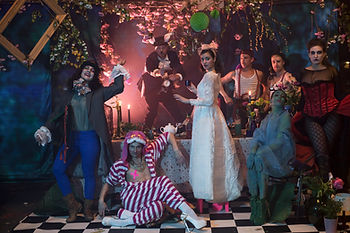 Through the Looking-Glass photoshoot online!
