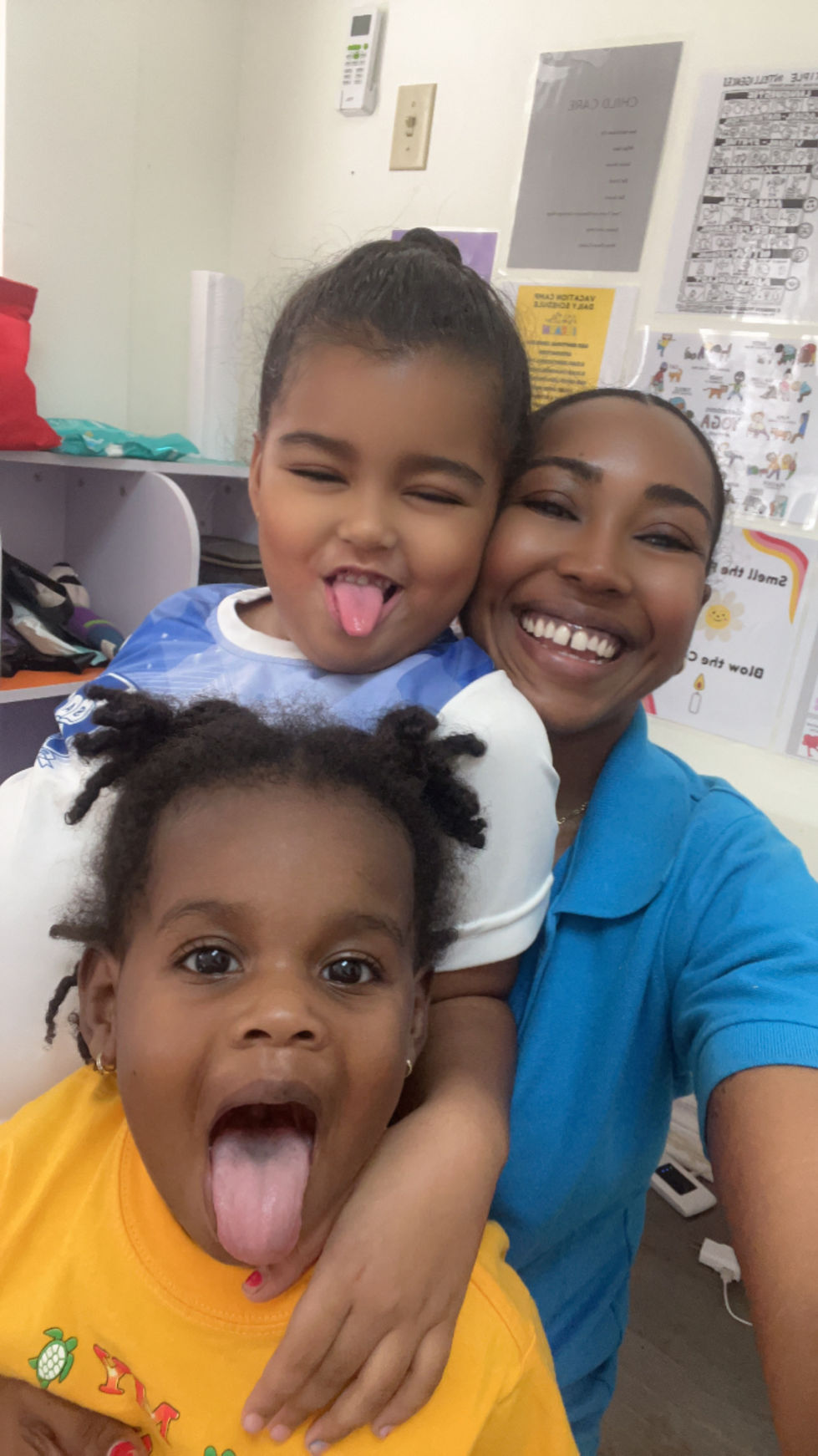 Aunty Shantal, her daughter Aura and iLearner Serenity