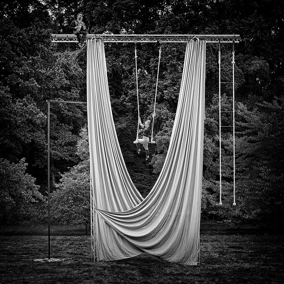 CIRCUS UNARTIQ- LOCO STRADA- FOTO 4.jpg