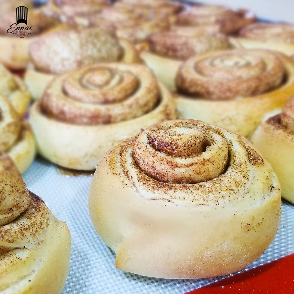 Miniatura: CINNAMON ROLLS