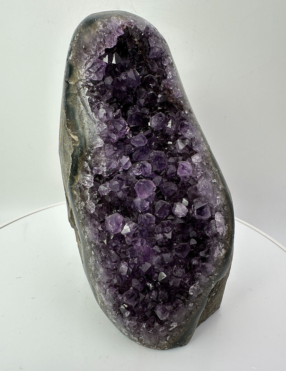 Stunning Amethyst cut-base - 700 grams - High Grade